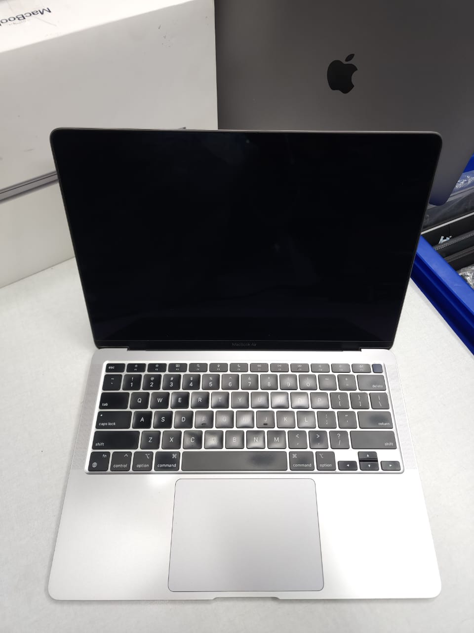 Apple Laptop
